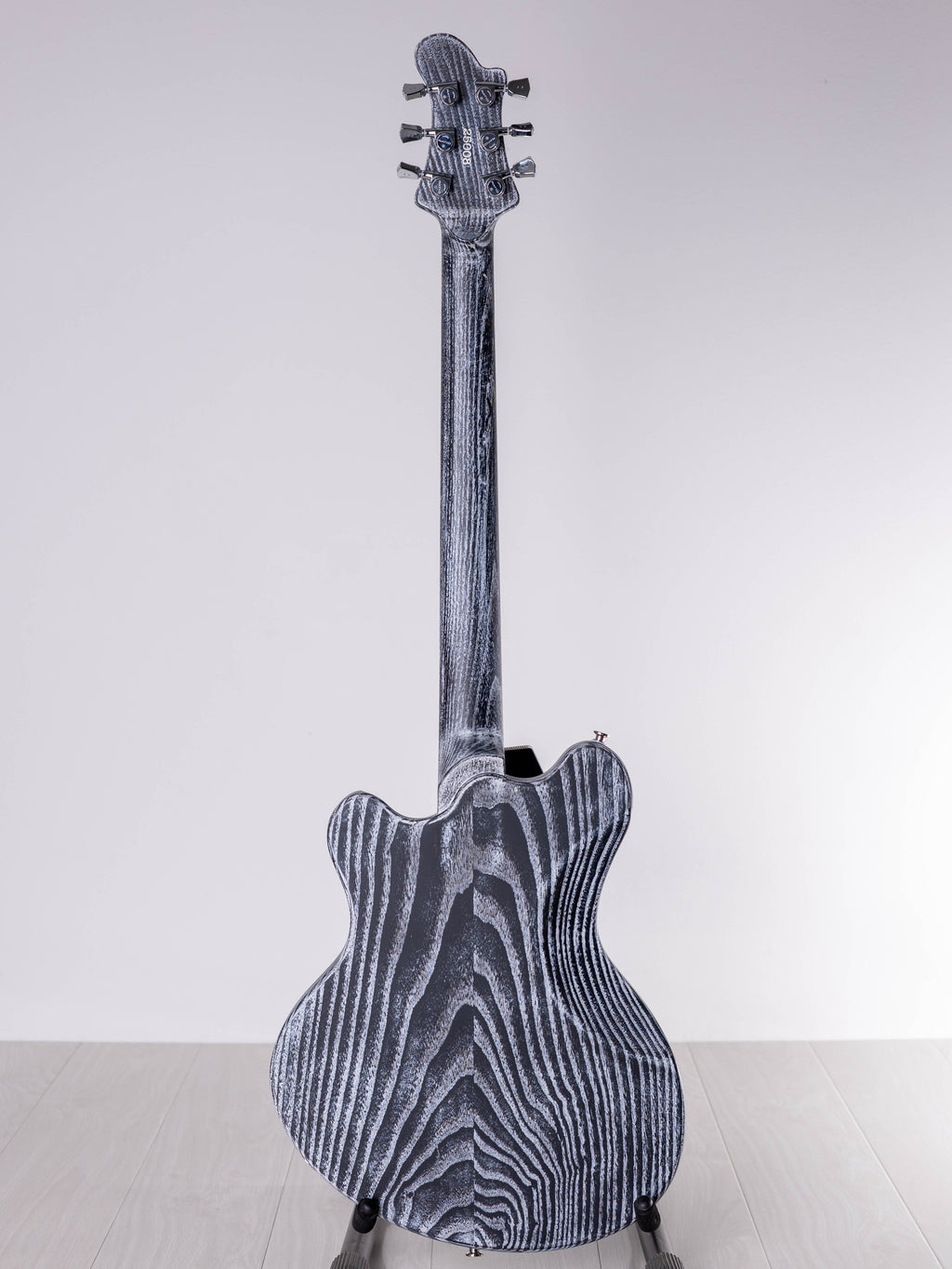 Blair Open Pore Black and White