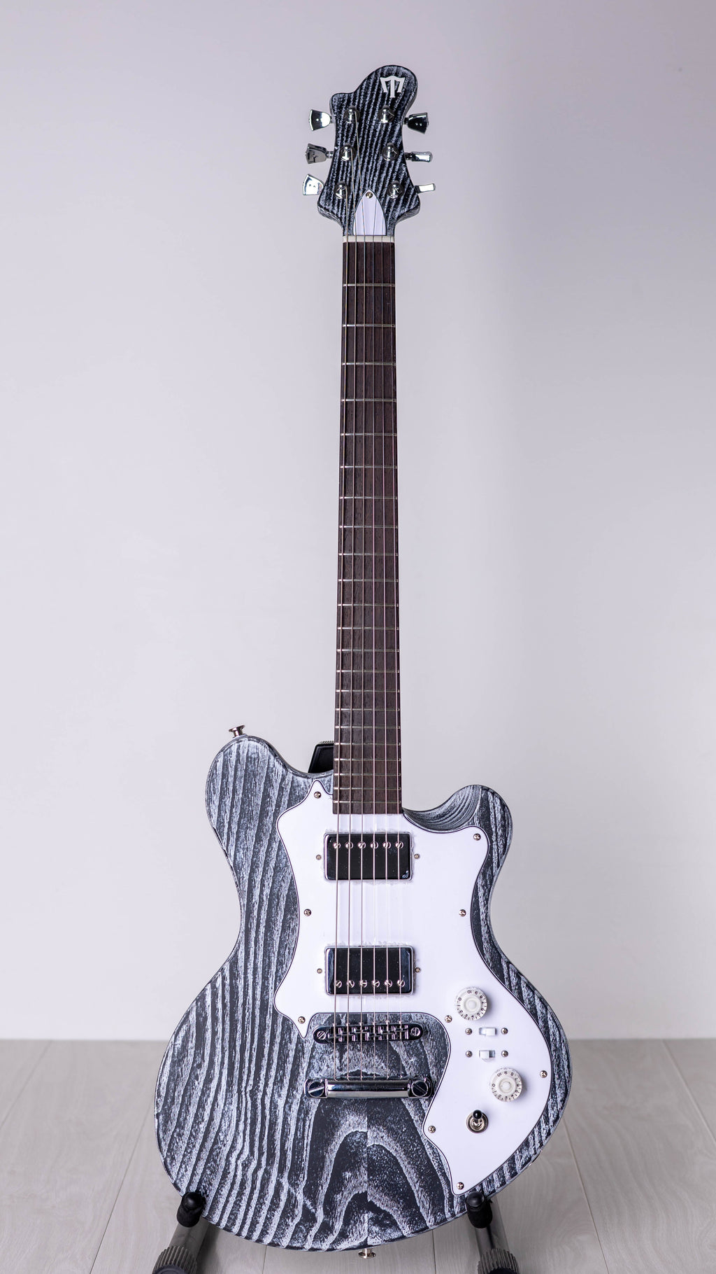 Blair Open Pore Black and White