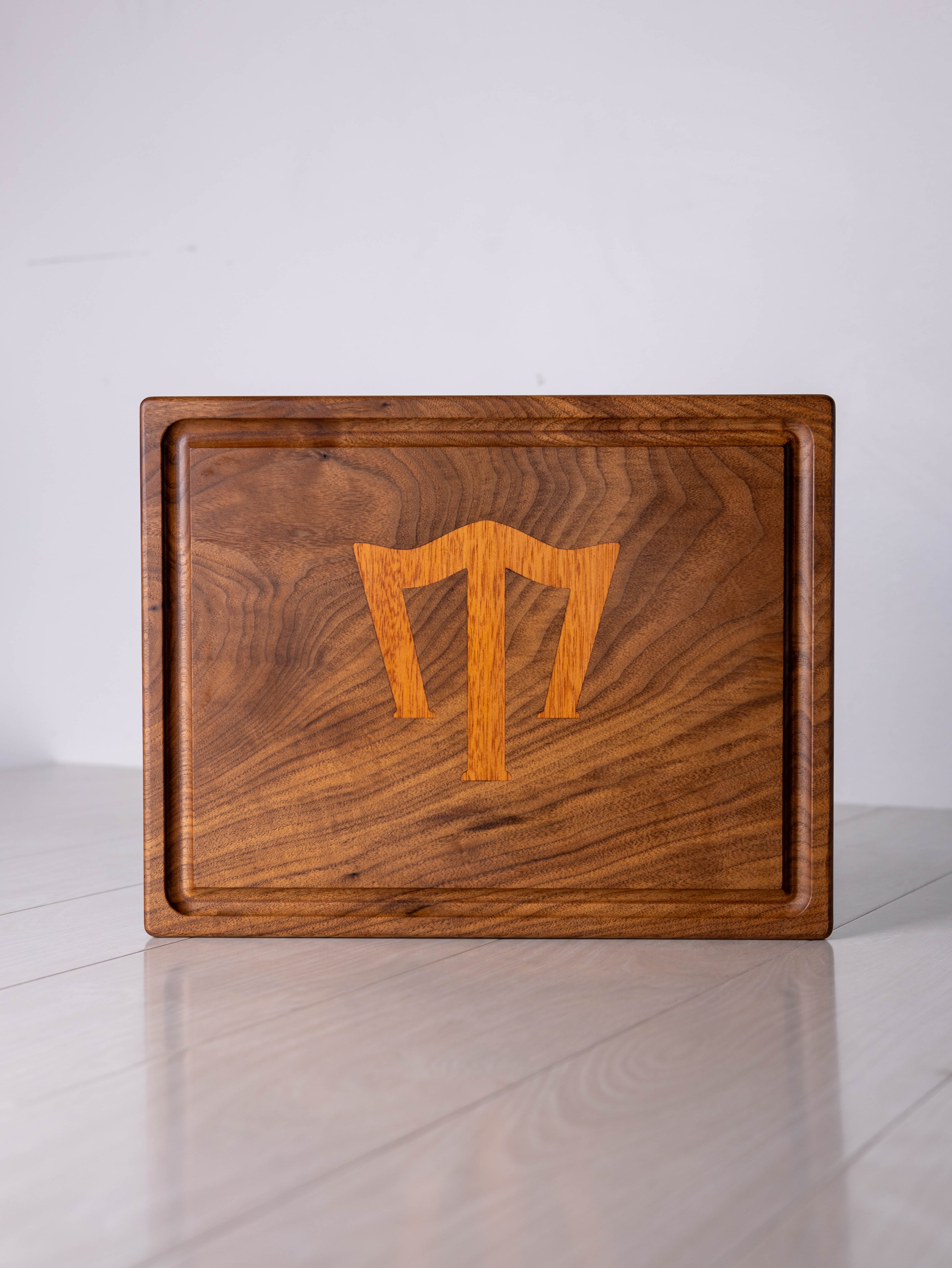 Walnut w/ Mahogany inlay Cutting Board