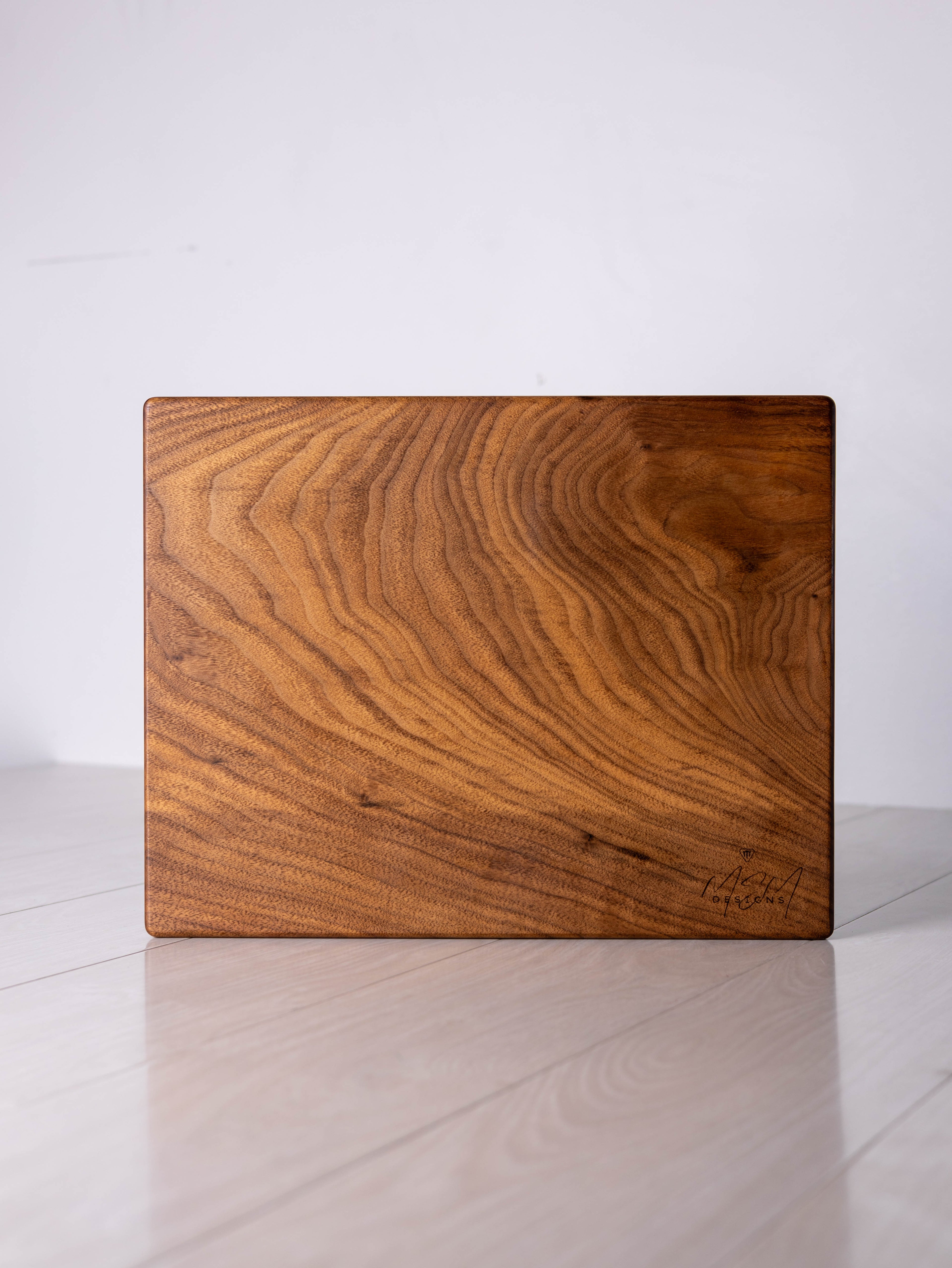 Walnut w/ Mahogany inlay Cutting Board