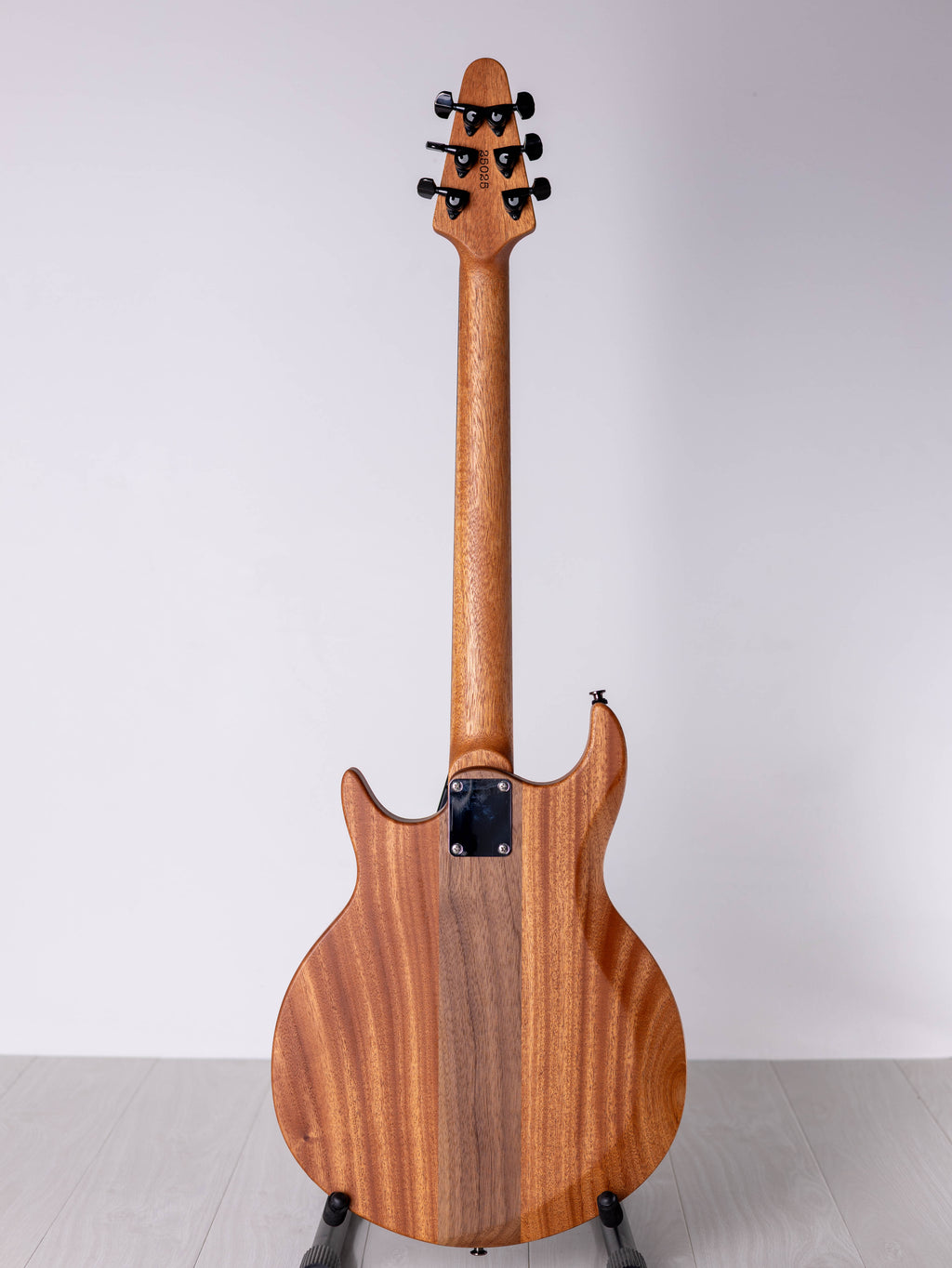 Mahogany Gripper