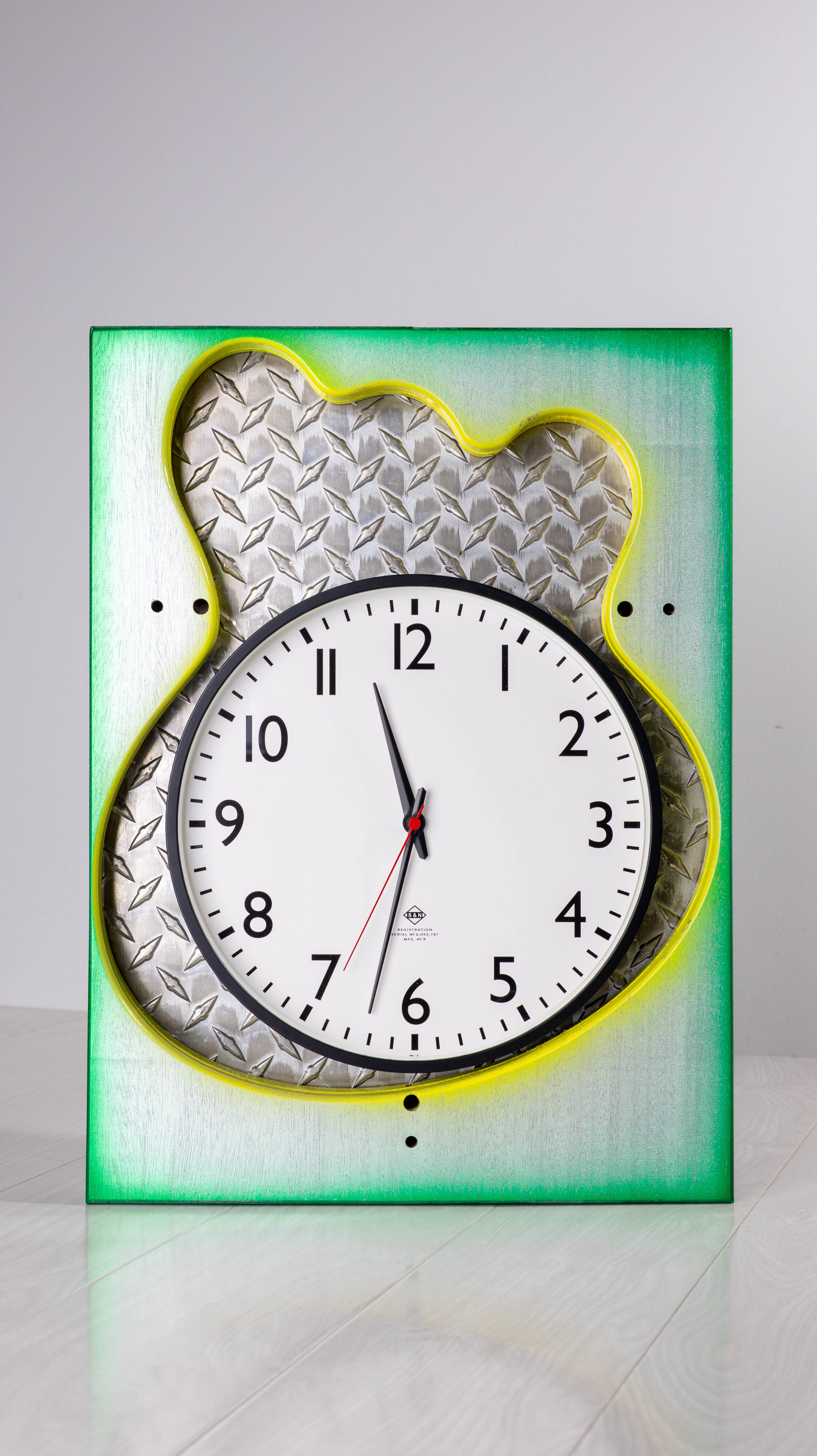 Green Burst Mahogany Clock